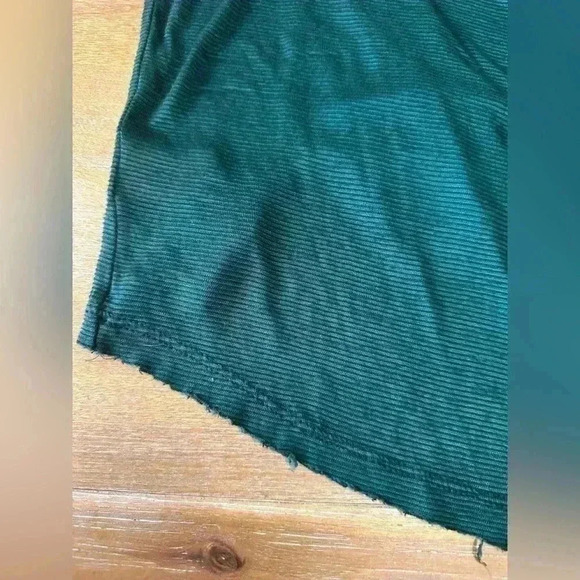 Free People Emerald green distressed top - Picture 6 of 10